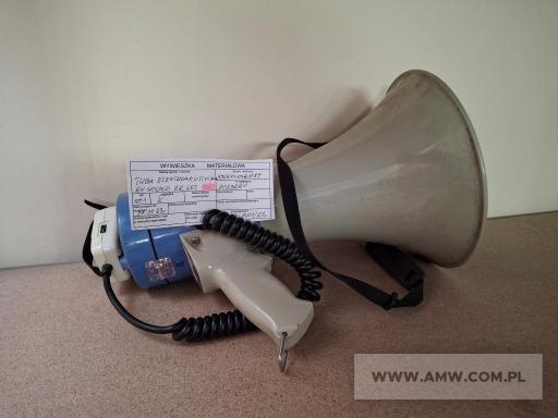 Sprzęt nagłośnieniowy (estradowy) - pakiet zawierający 23 poz. asort. (wg oddzielnego wykazu), w tym m.in.: kolumny głośnikowe, miksery, urządzenia nagłaśniające itp. 